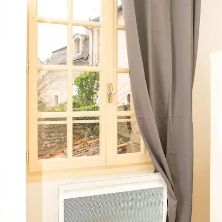 Sunny Studio In The Historic Center *